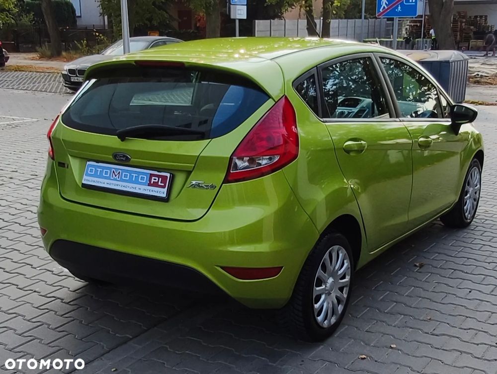 Ford Fiesta - 10