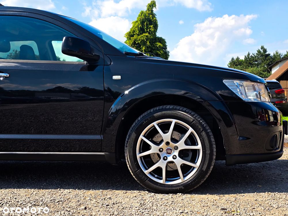 Fiat Freemont 2.0 Multijet Black Code AWD - 4