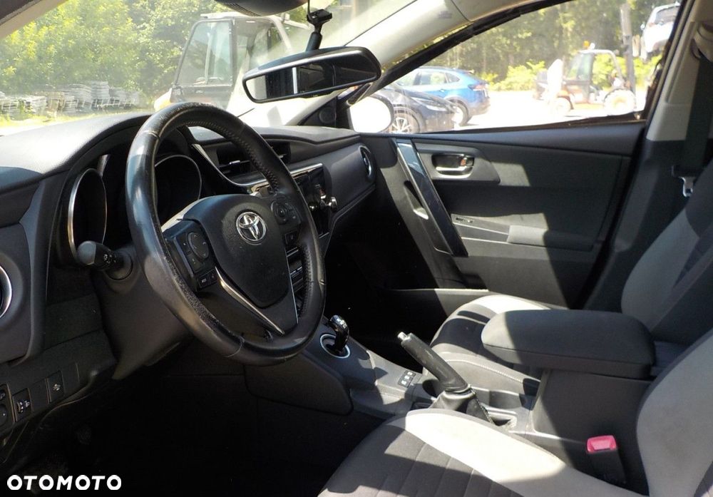 Toyota Auris - 20