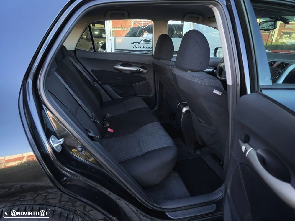 Toyota Auris 1.4 D-4D MMT Sol - 8