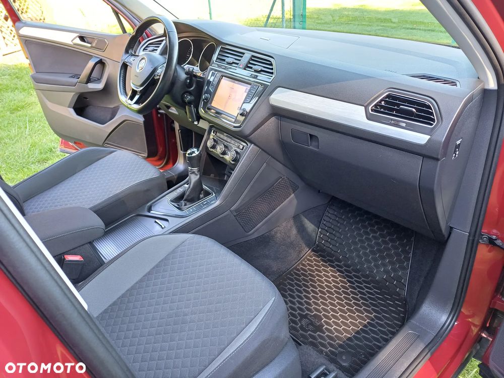 Volkswagen Tiguan - 18