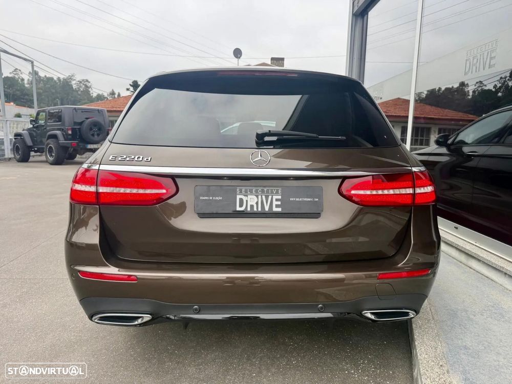 Mercedes-Benz E 220 d AMG Line - 6