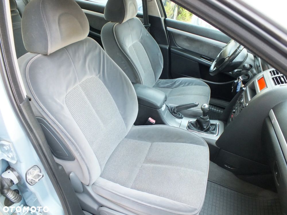 Peugeot 407 - 19