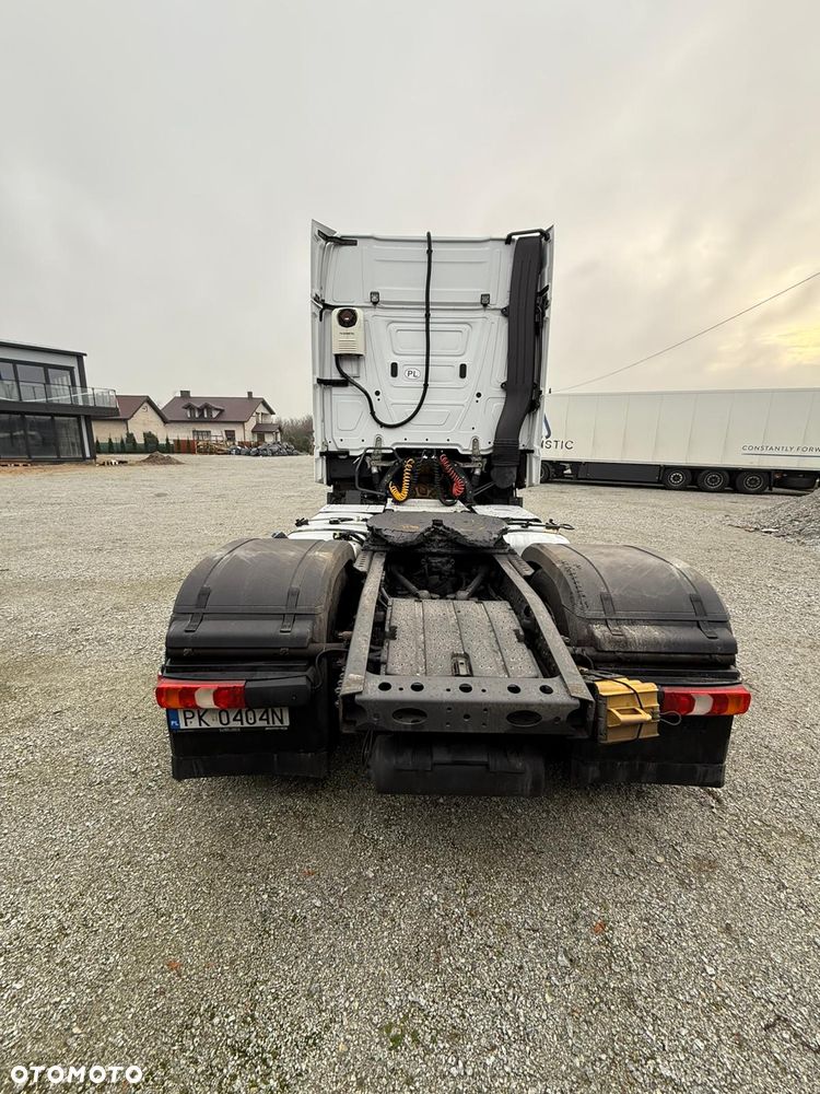 Mercedes-Benz Actros - 4
