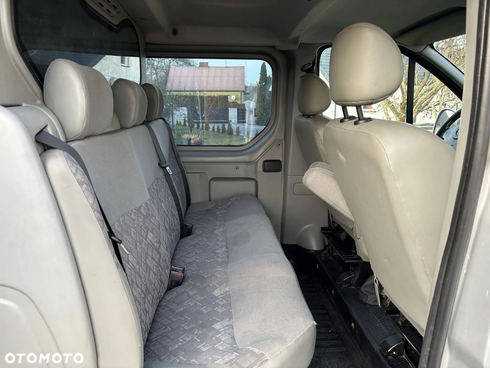 Opel Vivaro - 12