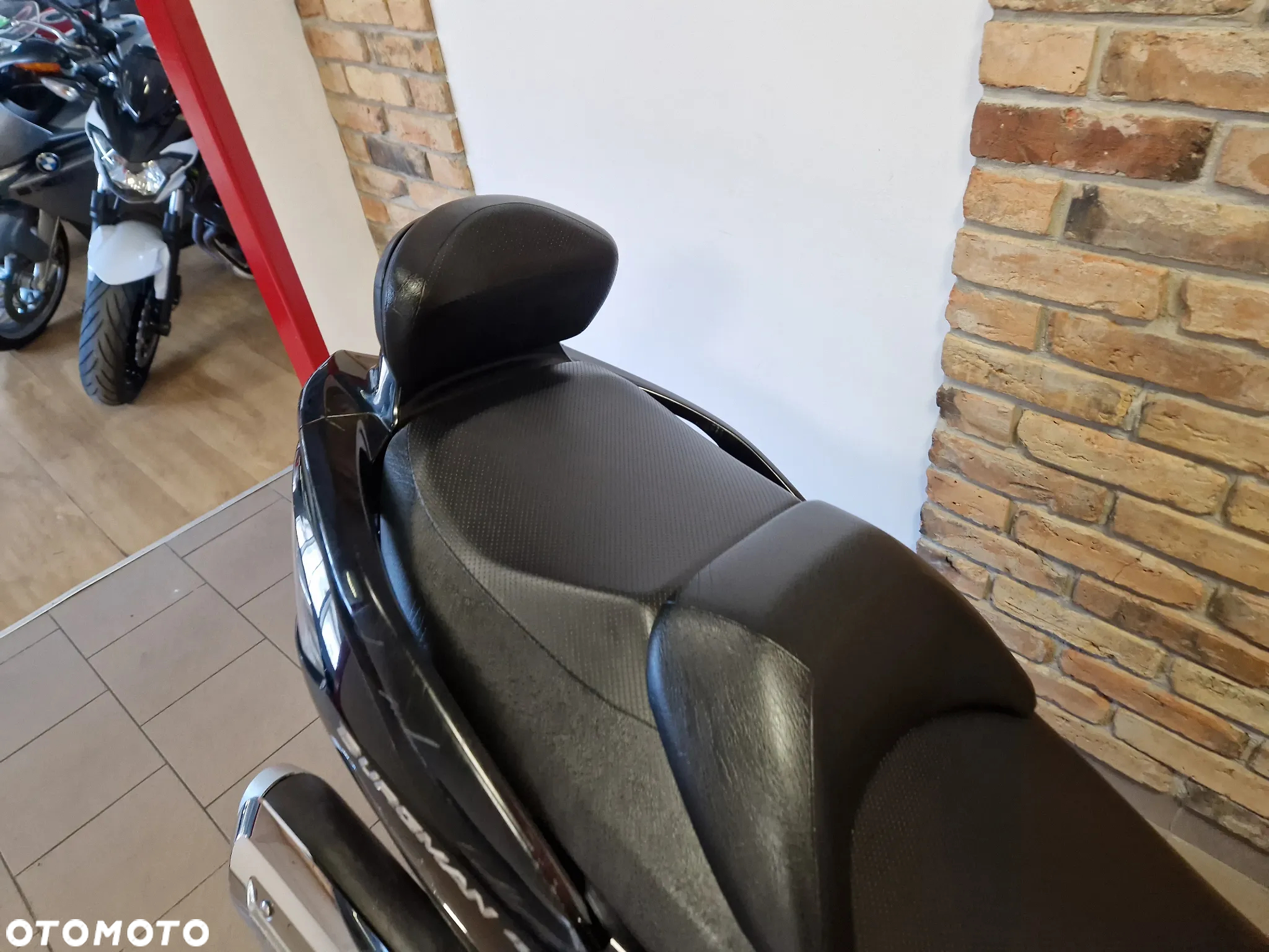 Suzuki Burgman - 21