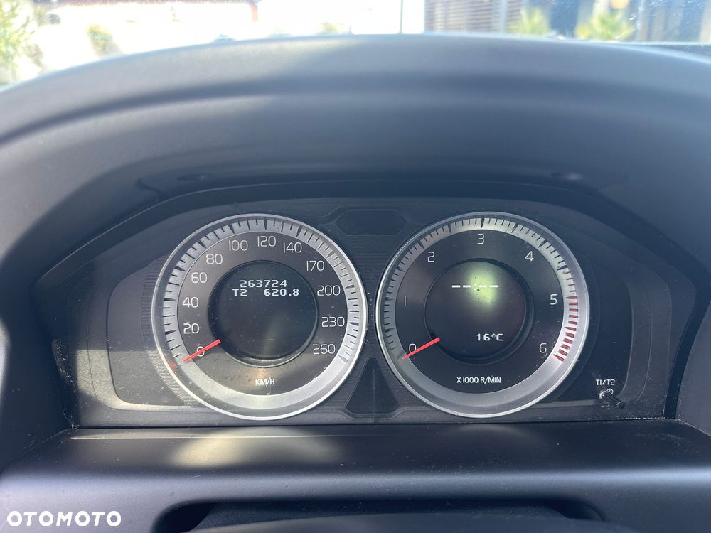 Volvo XC 60 DRIVe Momentum - 11