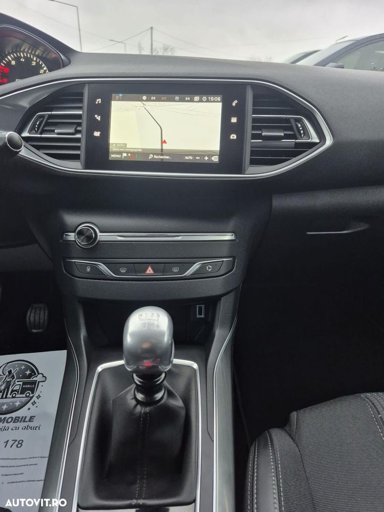 Peugeot 308 - 14