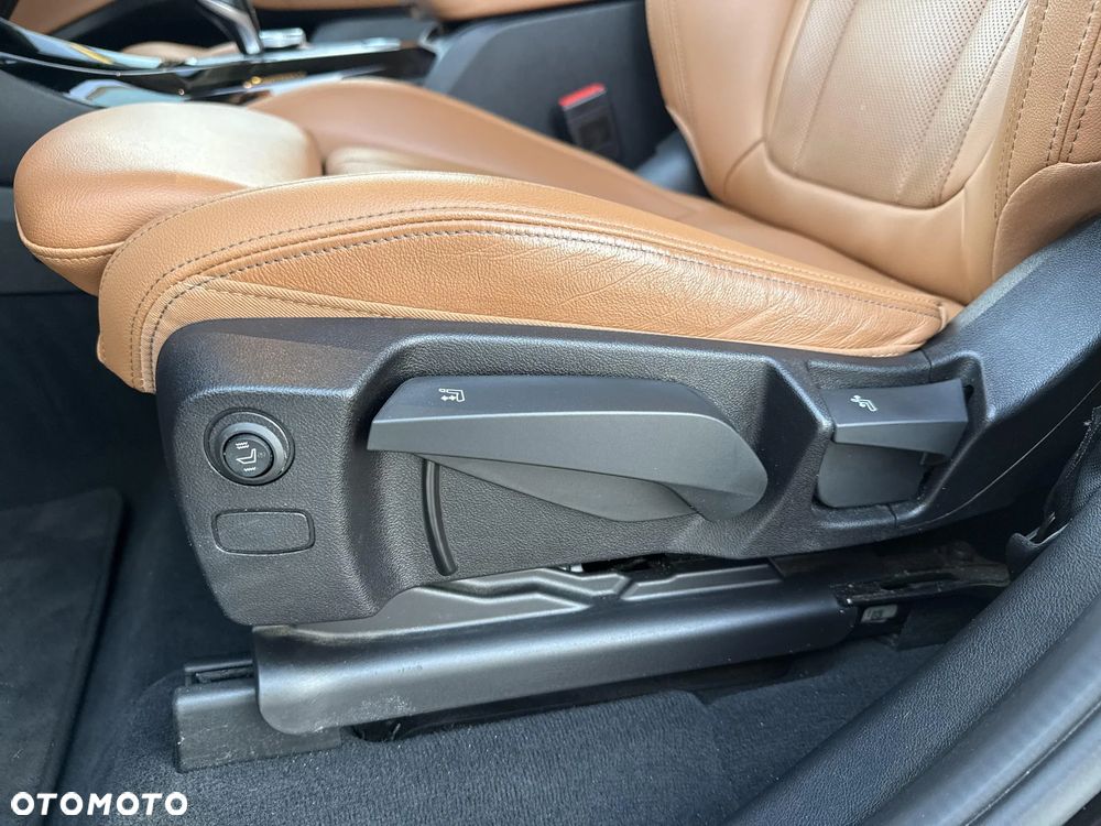 BMW X3 xDrive30e - 13