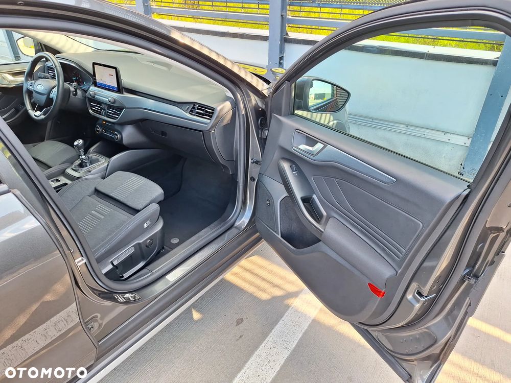 Ford Focus 1.5 EcoBoost Active Business - 25