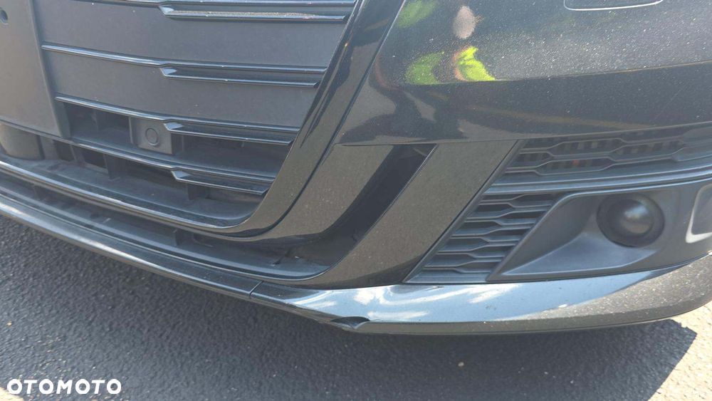 Audi A8 60 TFSI quattro tiptronic - 13