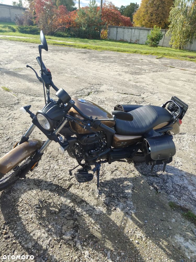 Junak M12 - 1