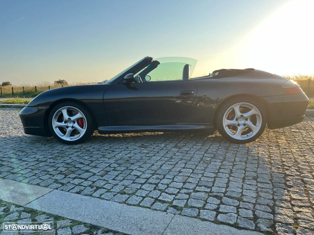 Porsche 911 (996) Carrera 4S Cabrio - 16
