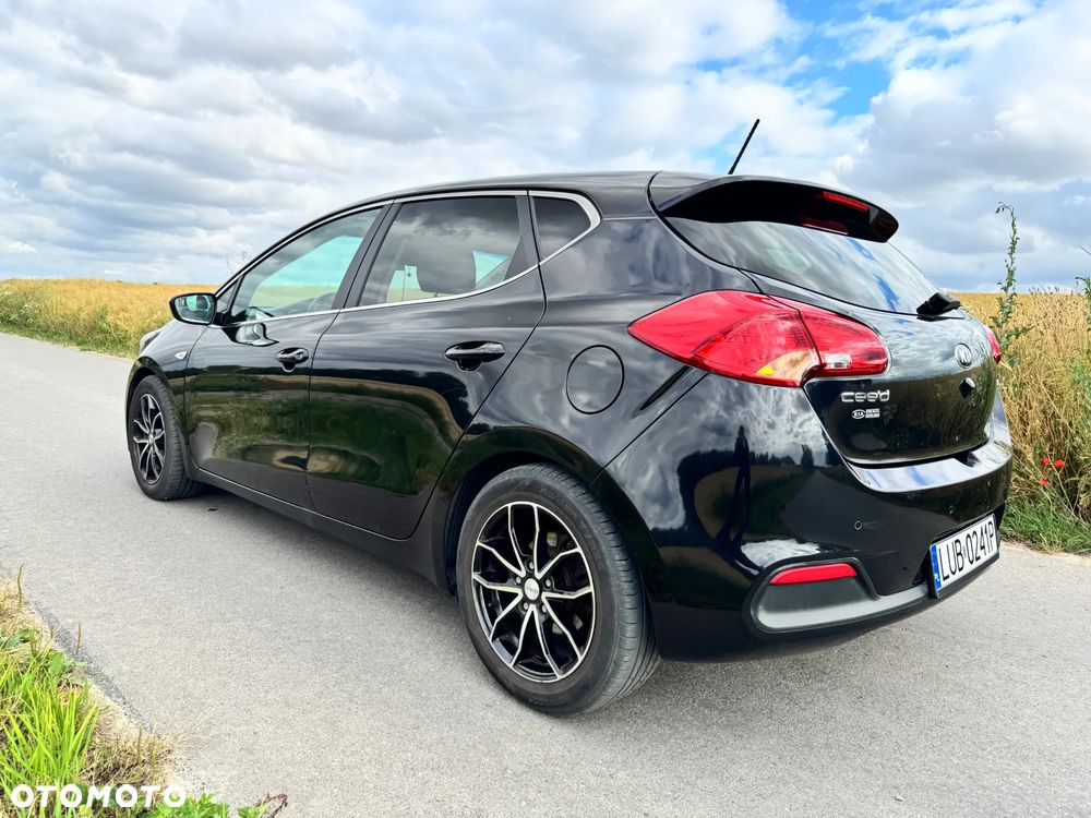 Kia Ceed 1.6 GDI L Business Line - 14