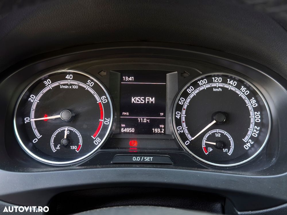 Skoda RAPID 1.0 TSI Active - 24