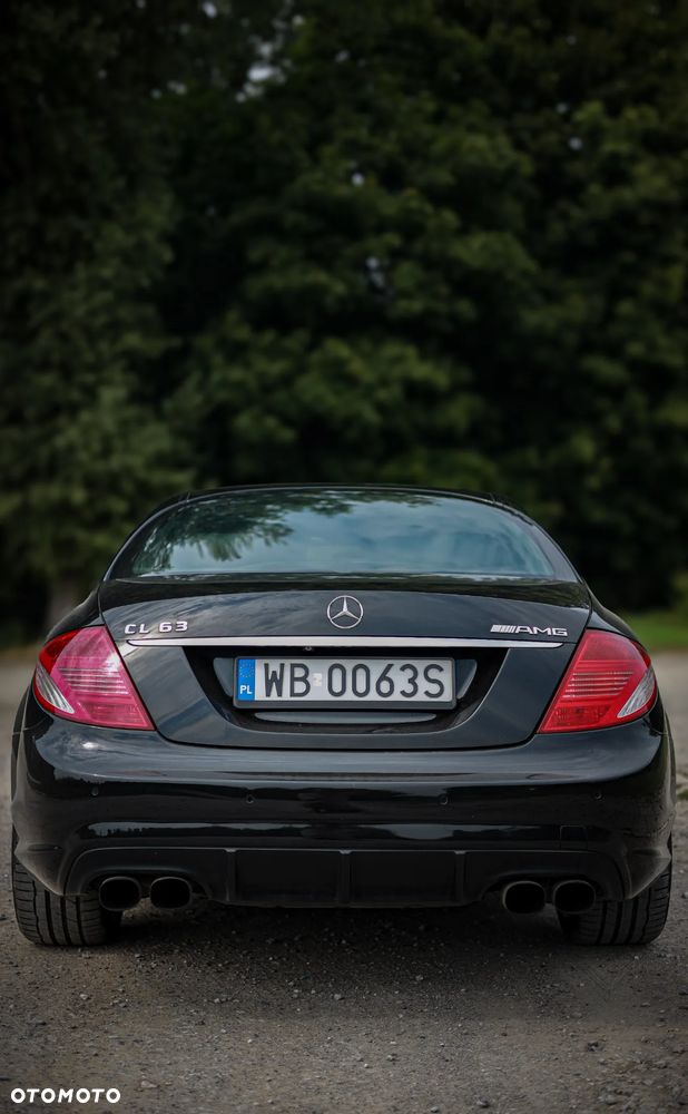 Mercedes-Benz CL 63 AMG - 21