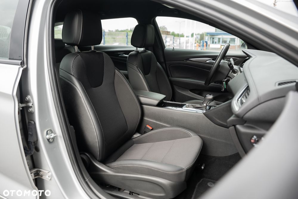 Opel Insignia 2.0 CDTI - 26