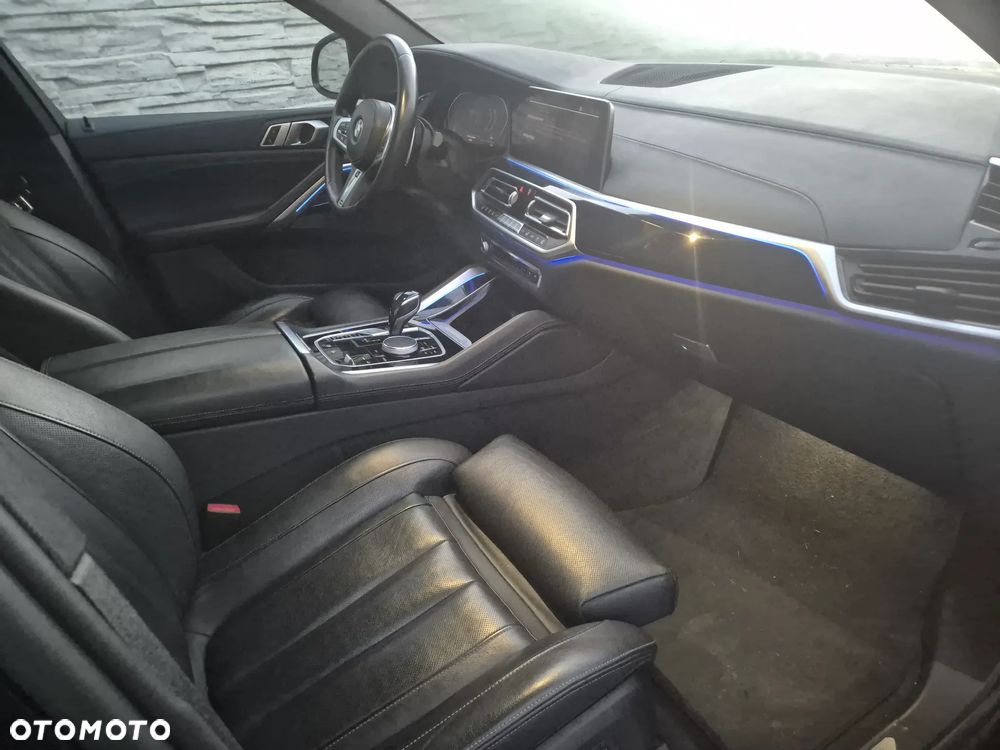 BMW X6 xDrive40i - 32