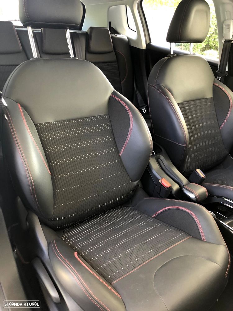 Peugeot 2008 1.2 PureTech GT Line EAT6 - 13