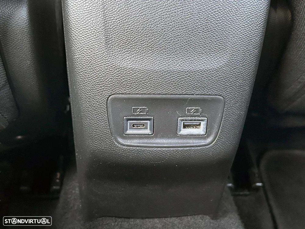 Peugeot e-2008 50 kWh Allure Pack - 23