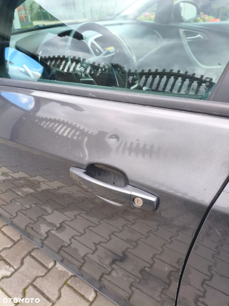 Opel Astra IV 1.7 CDTI Cosmo - 4