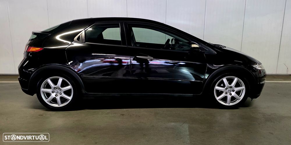 Honda Civic 1.8 Sport - 39