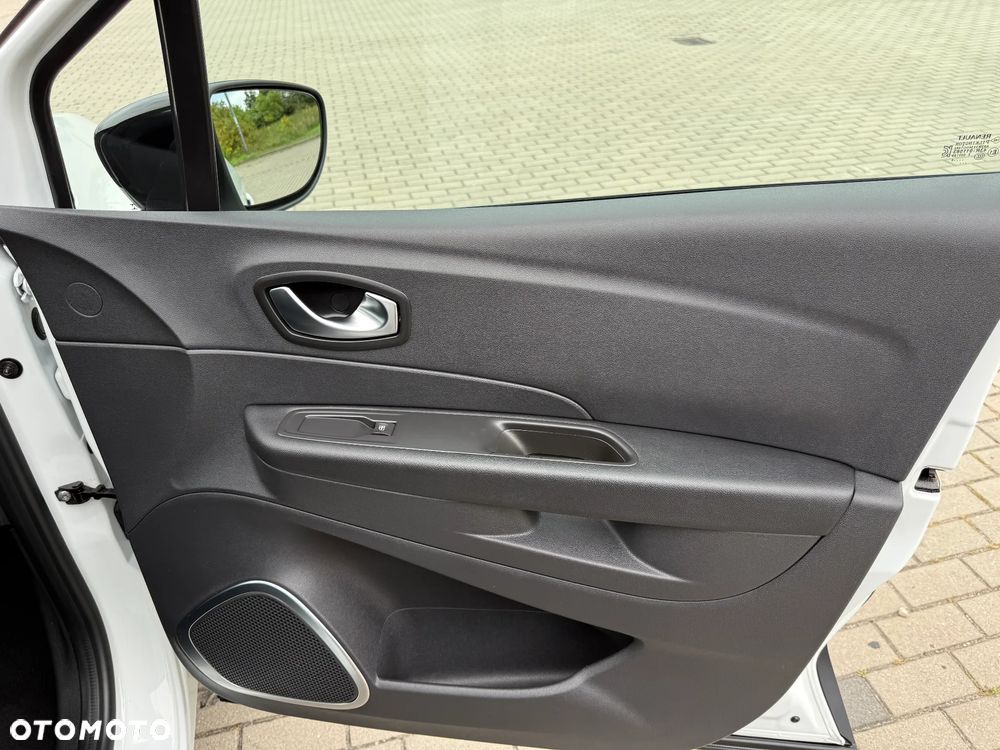 Renault Captur - 19