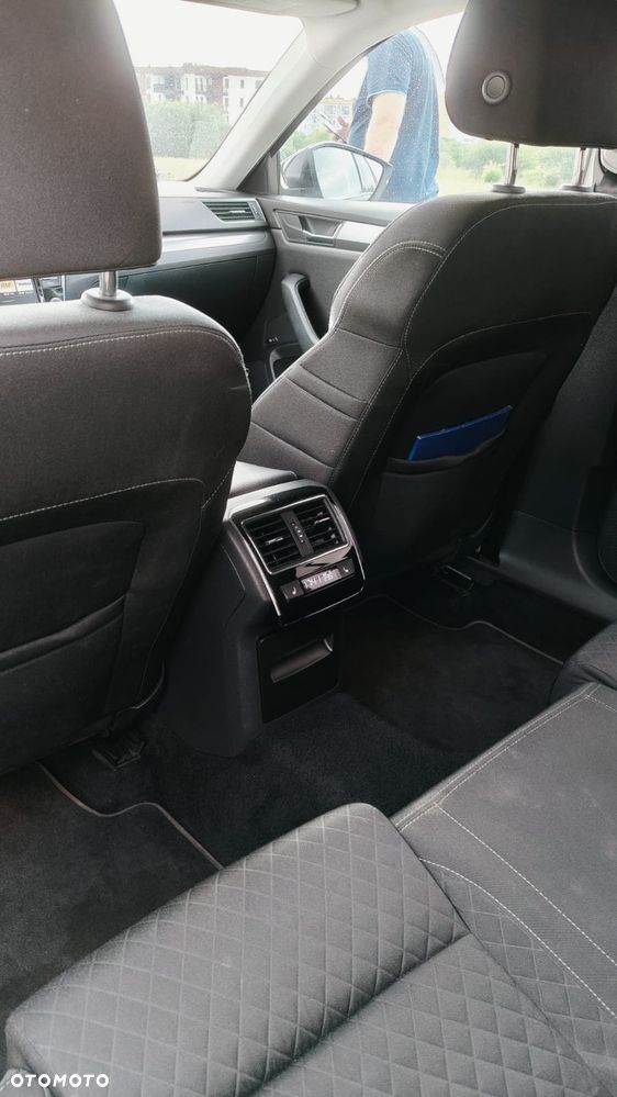 Skoda Superb 2.0 TDI Style DSG - 10