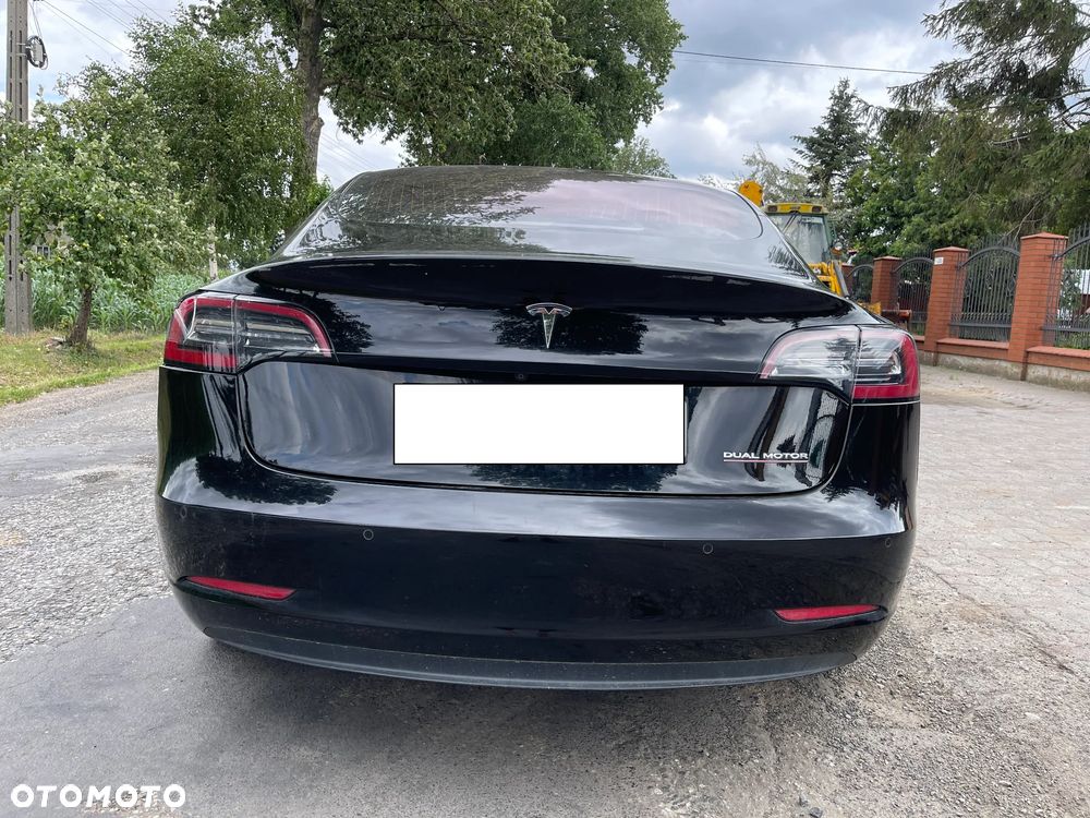 Tesla Model 3 Langstreckenbatterie Allradantrieb Dual Motor - 34