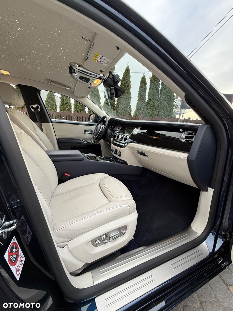 Rolls-Royce Ghost Standard - 17