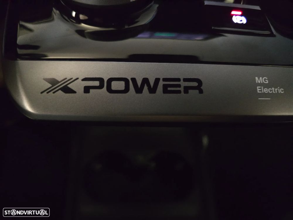 MG MG4 64 kWh XPower Luxury — fotografia 33