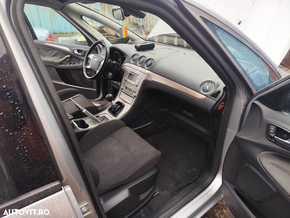 Ford S-Max 2.0 TDCi DPF Champions Edition - 19