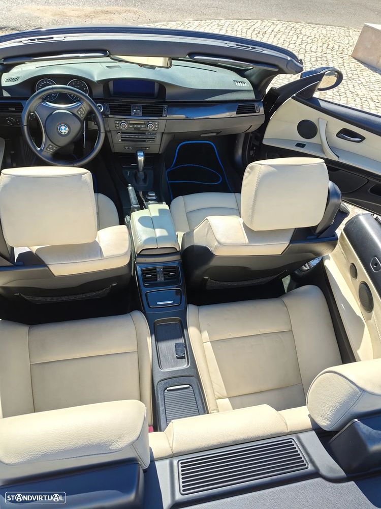 BMW 320 i Cabrio Auto - 21