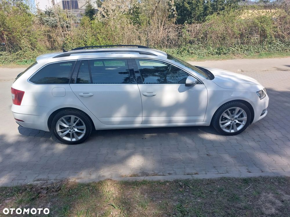 Skoda Octavia 2.0 TDI Style DSG - 2