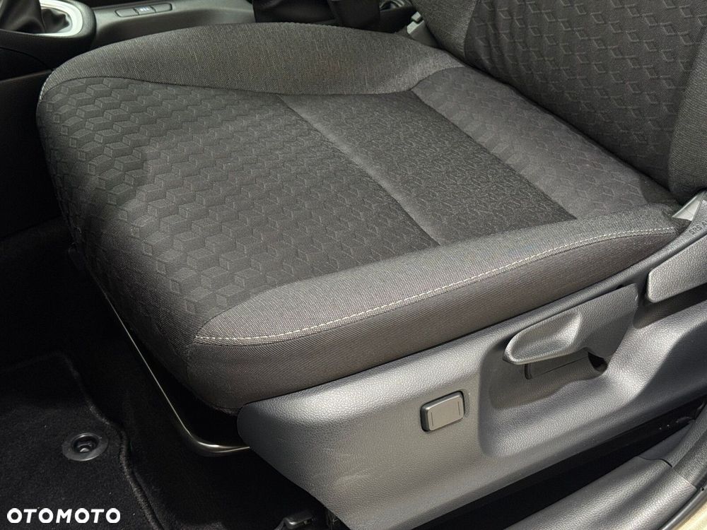 Toyota Yaris 1.5 Comfort - 11