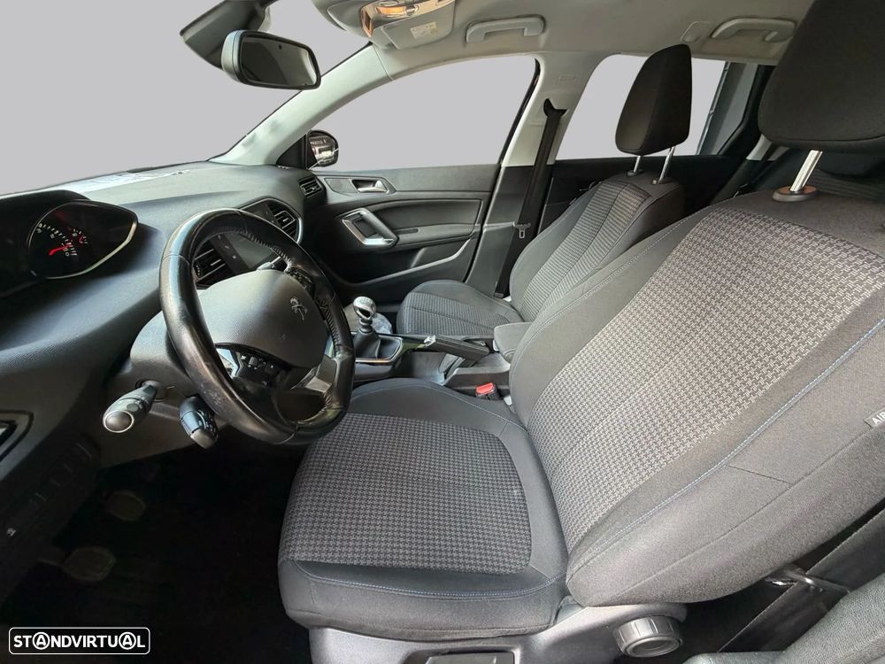 Peugeot 308 SW 1.2 PureTech Style - 11
