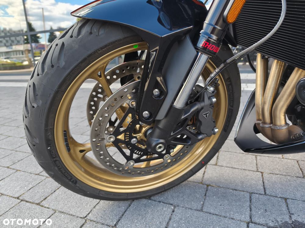 Triumph Trident - 4