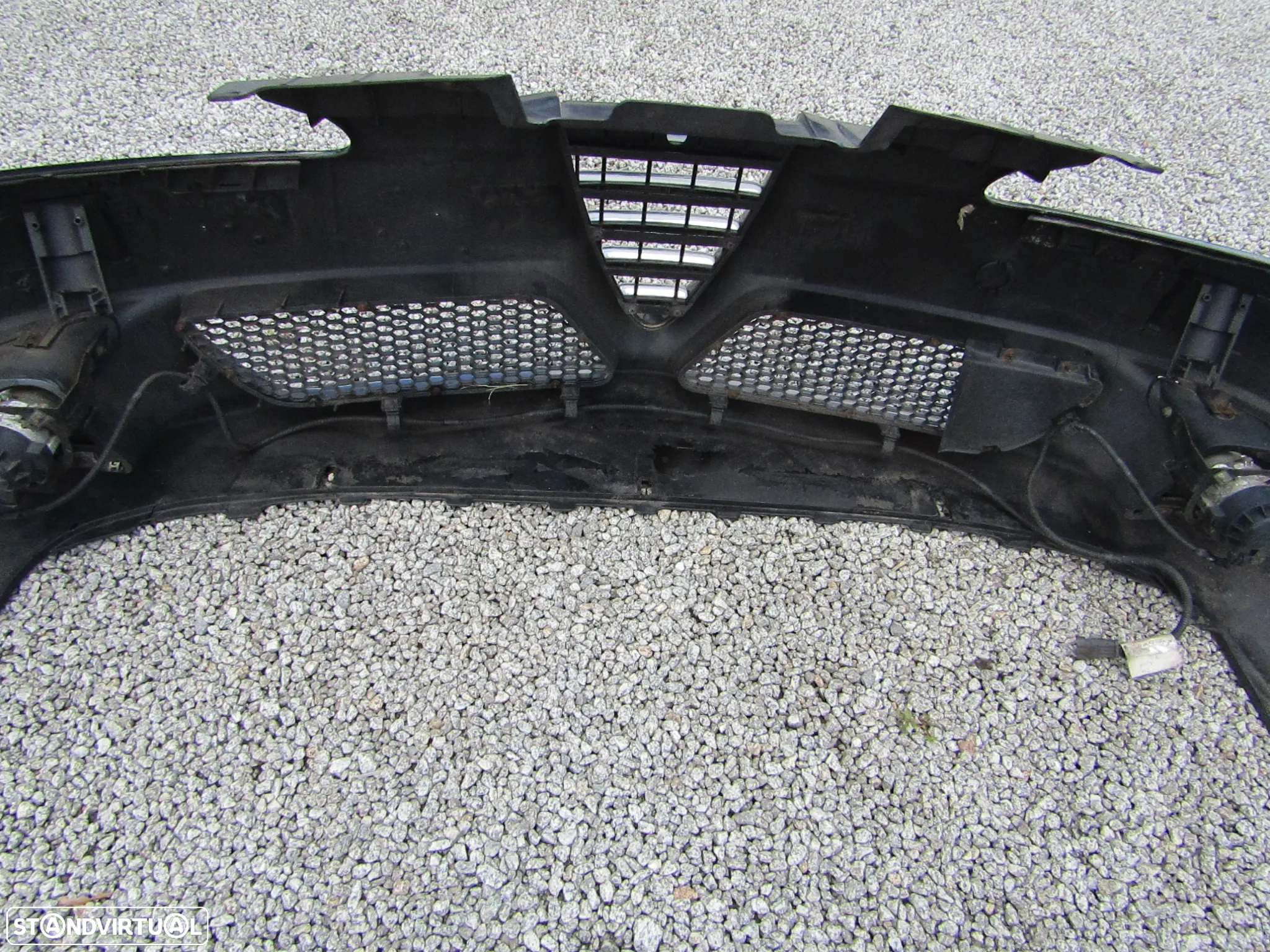 Para-choques frente Alfa Romeo 147 , Original ,ano 2006 c/farois de nevoeiro - 16