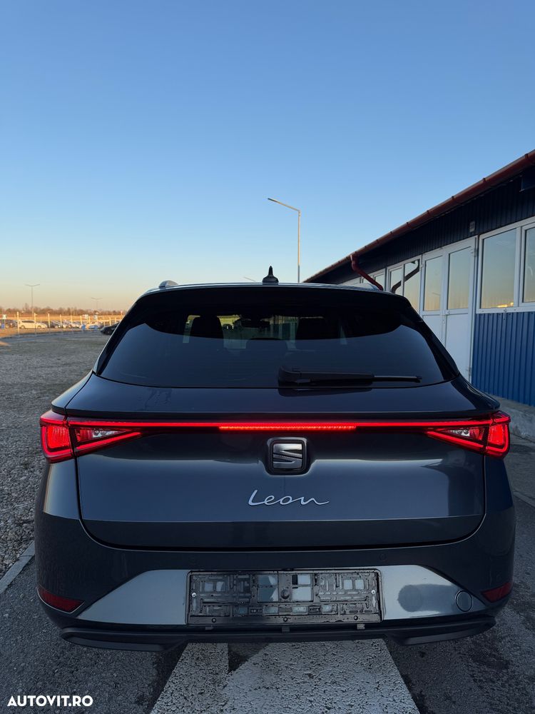 Seat Leon 2.0 TDI DSG Style - 4