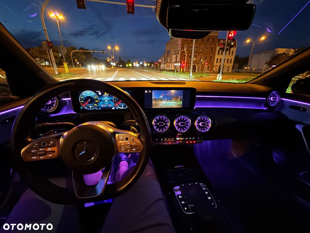 Mercedes-Benz CLA 220 4-Matic AMG Line 7G-DCT - 38