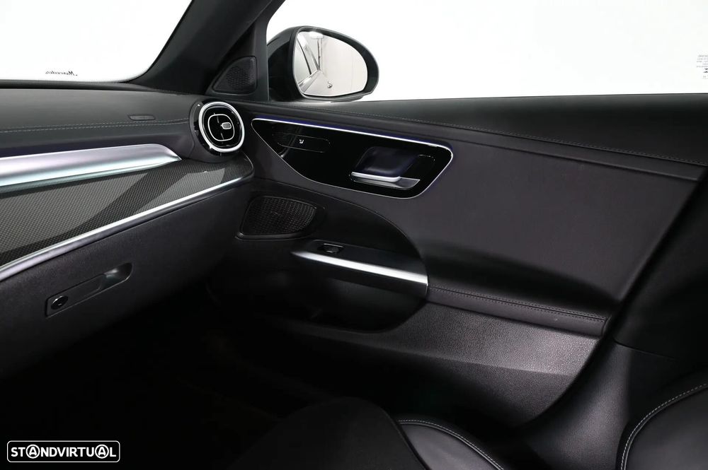 Mercedes-Benz C 300 d AMG Line - 29