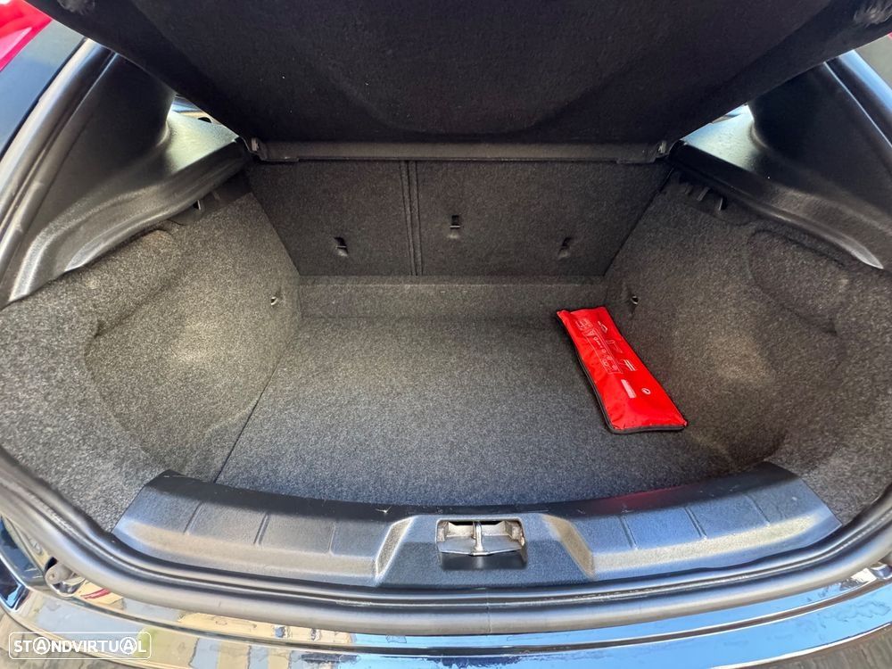 Volvo V40 1.6 D2 Eco Momentum - 16