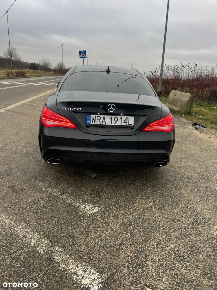 Mercedes-Benz CLA 250 7G-DCT - 5