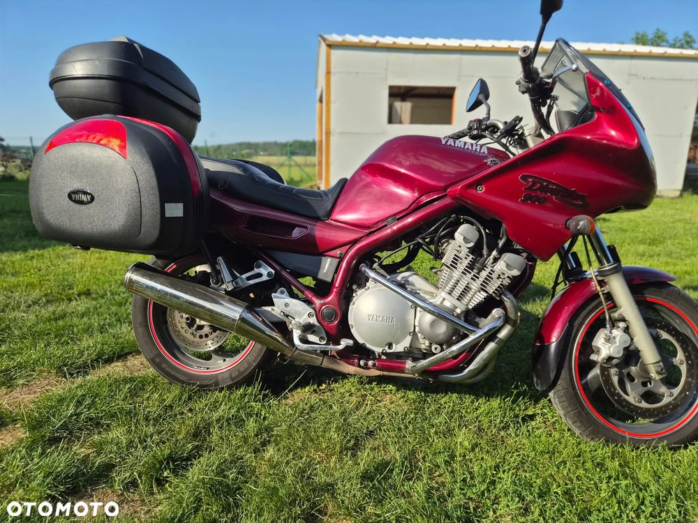 Yamaha XJ - 6