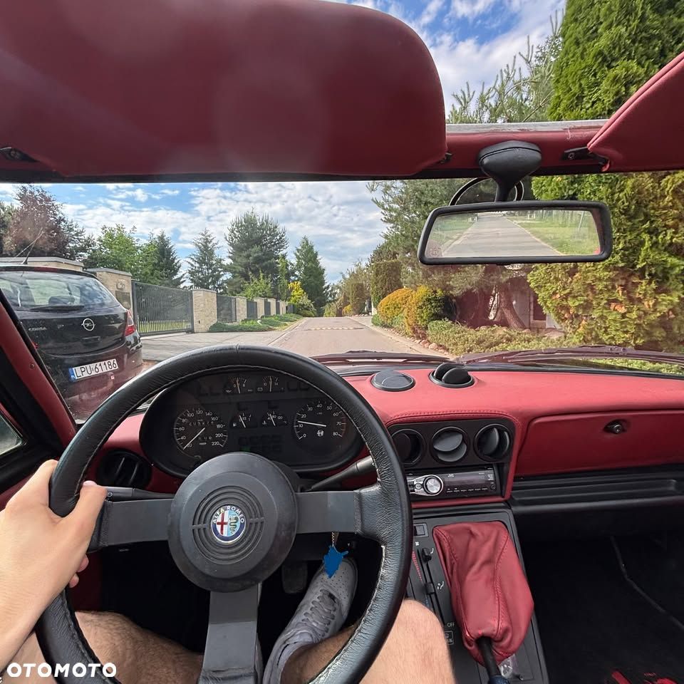 Alfa Romeo Spider 2.0 - 10