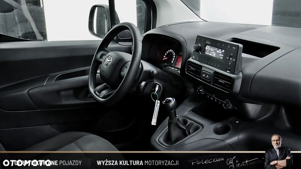 Toyota Proace City 1.5 D-4D Long 2,3t Active (bryg.) - 21
