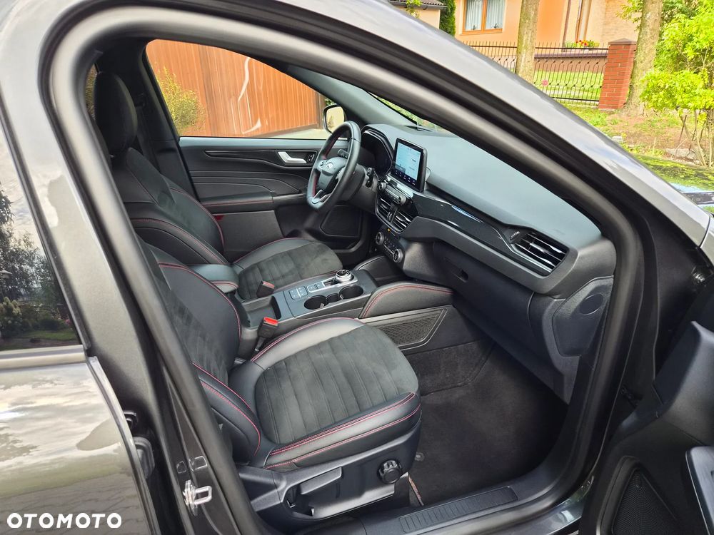 Ford Kuga 2.5 Duratec PHEV ST-LINE X - 20
