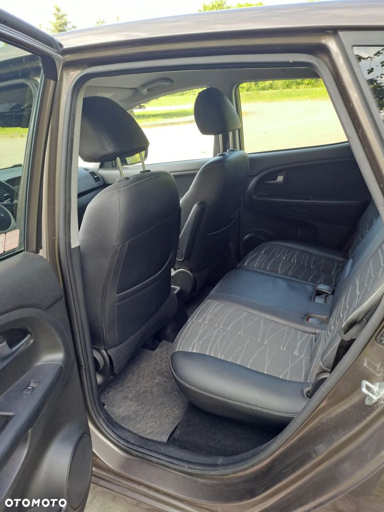 Kia Venga 1.6 Business Line - 23