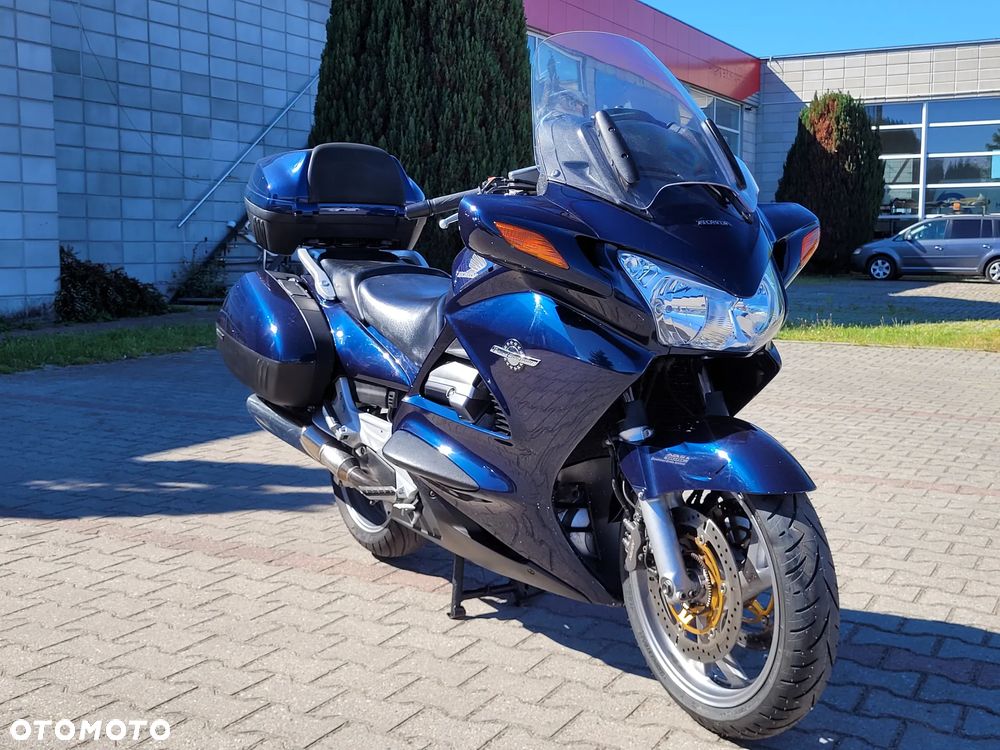 Honda ST - 11