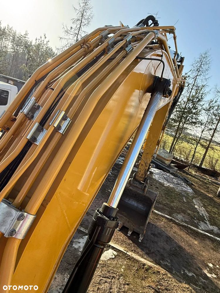 Caterpillar 323 - 26